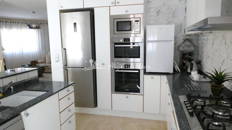 4 slaapkamer Villa Te koop