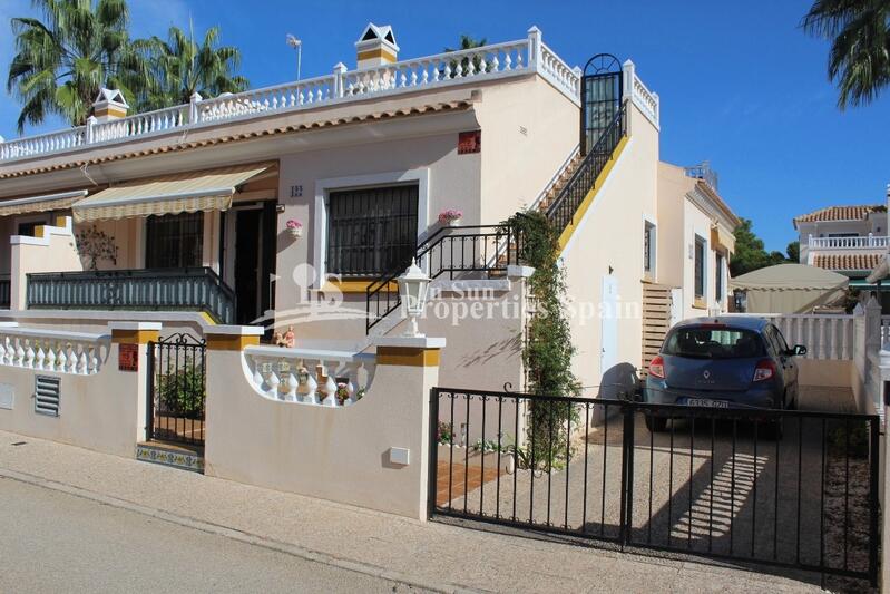 Adosado en venta en Orihuela Costa, Alicante