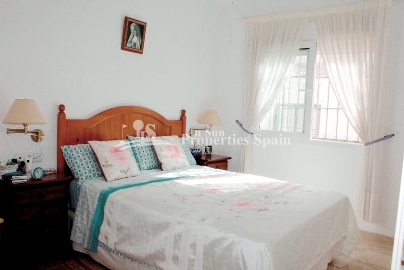 2 Cuarto Adosado en venta