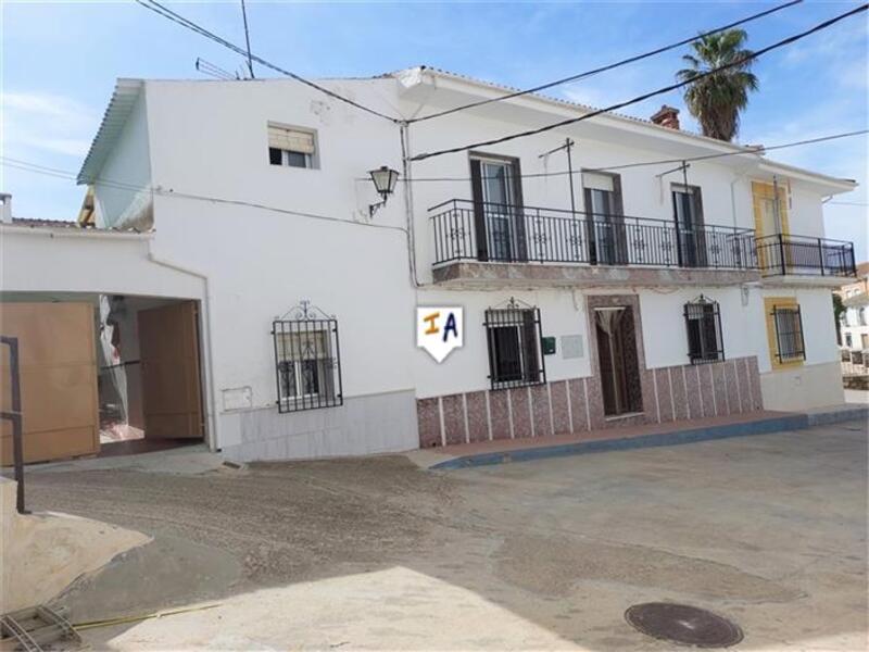 Townhouse for sale in Priego de Cordoba, Córdoba