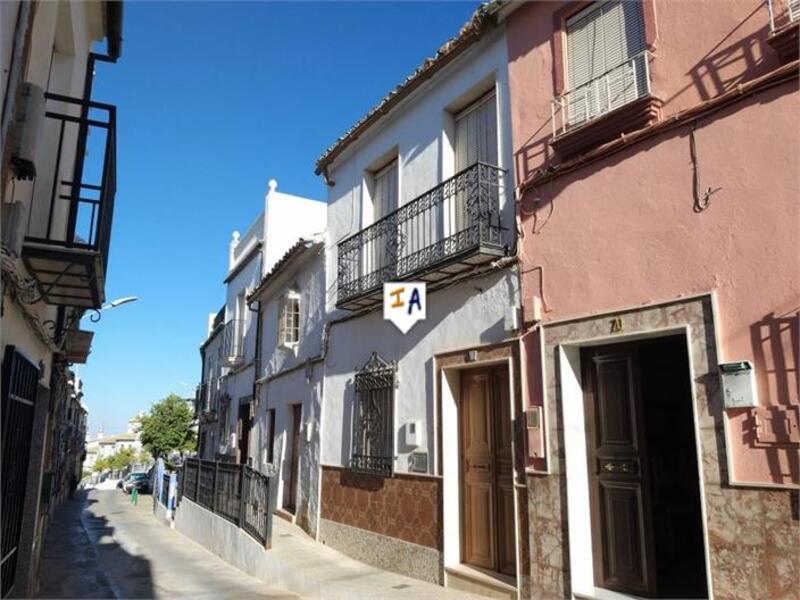 Townhouse for sale in Rute, Córdoba