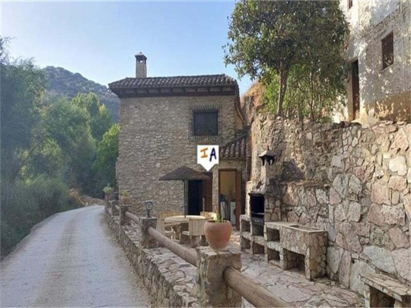 Country House for sale in Algarinejo, Granada
