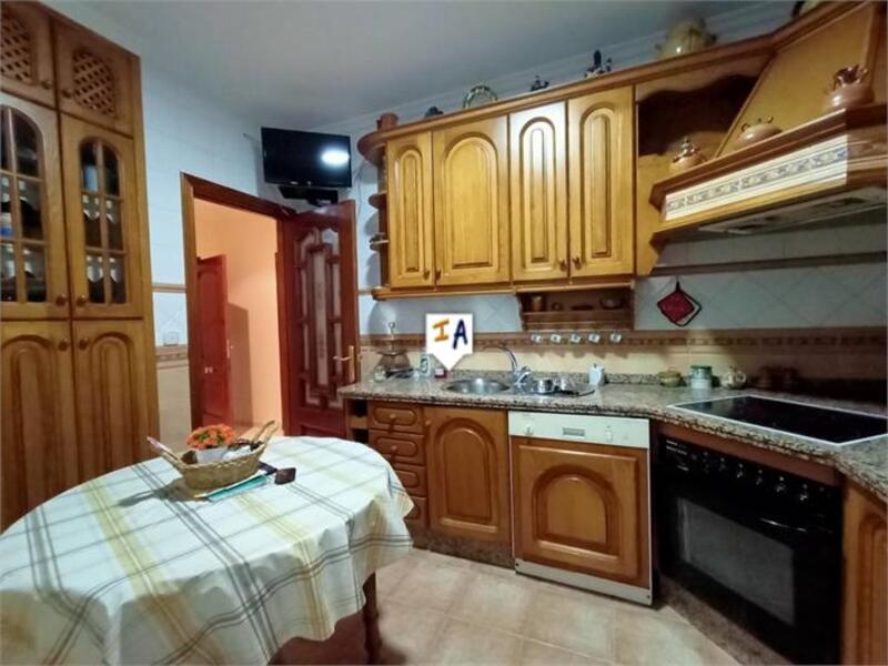 3 bedroom Townhouse for sale