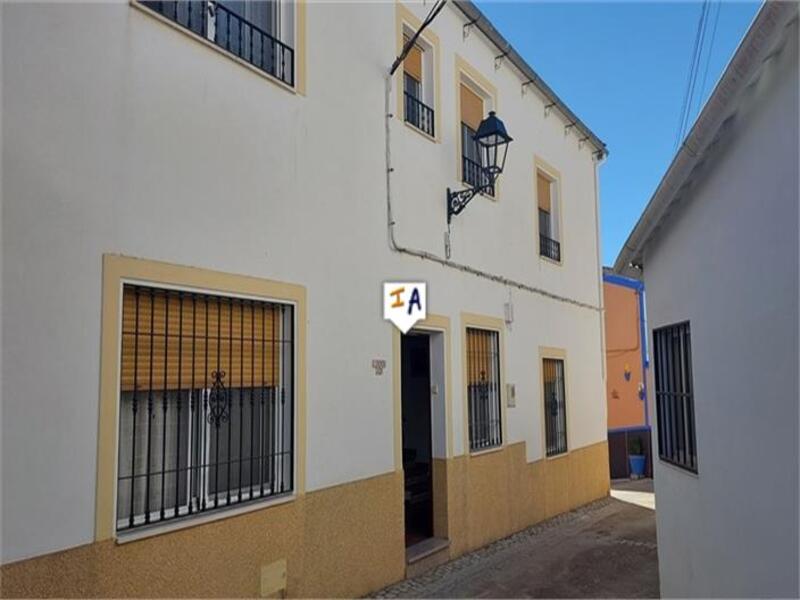 Townhouse for sale in Priego de Cordoba, Córdoba