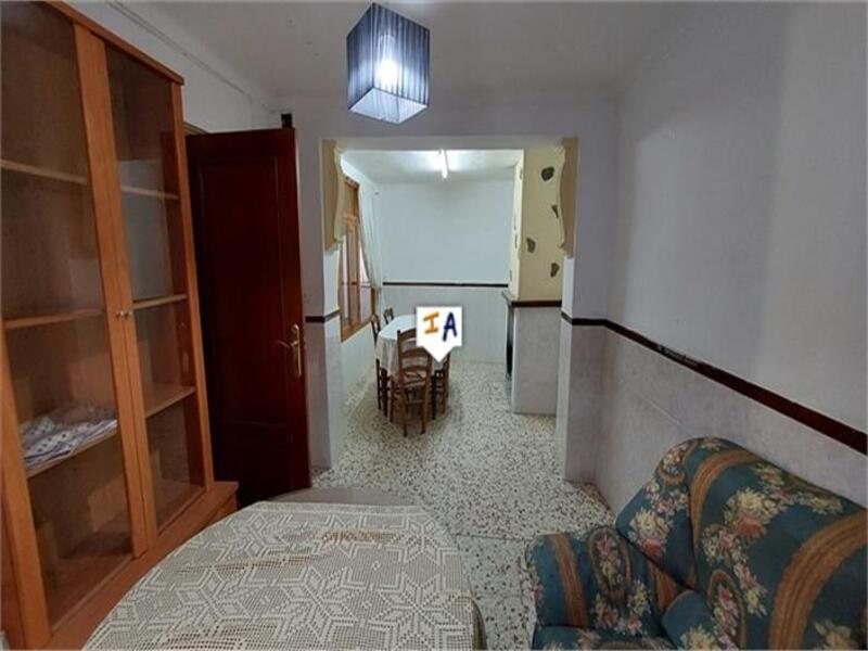 4 bedroom Townhouse for sale