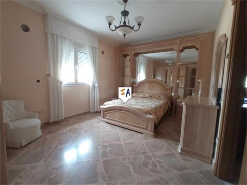 8 Cuarto Villa en venta