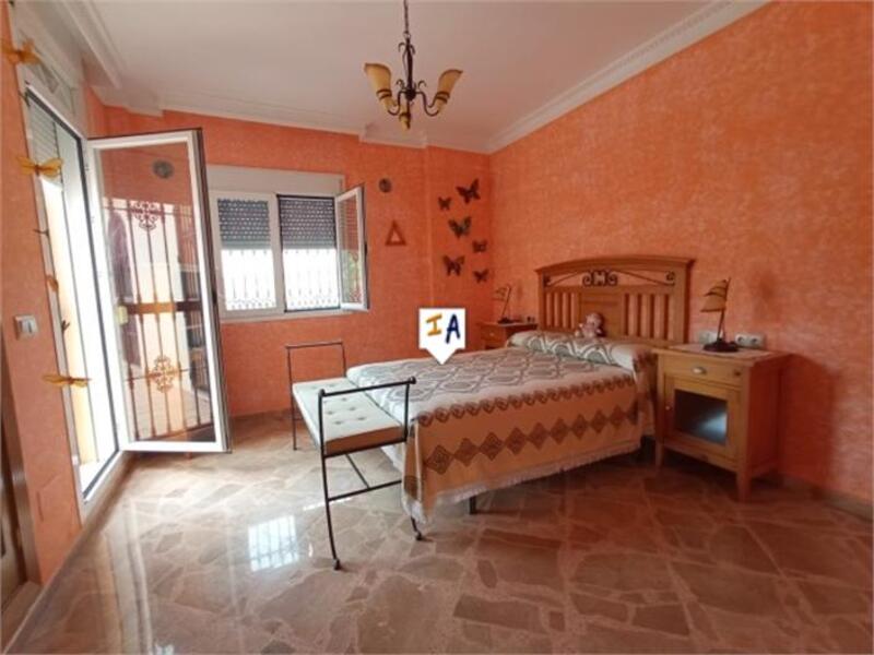 8 Cuarto Villa en venta