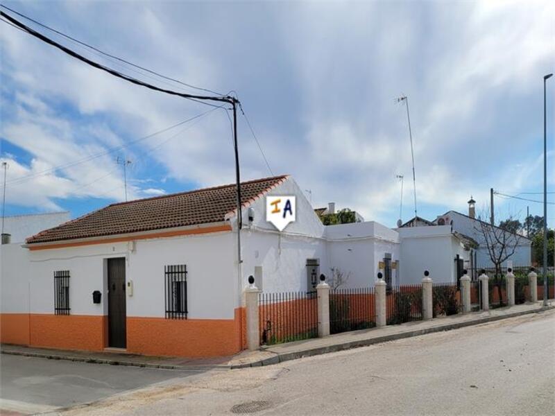 Villa for sale in Isla Redonda, Sevilla