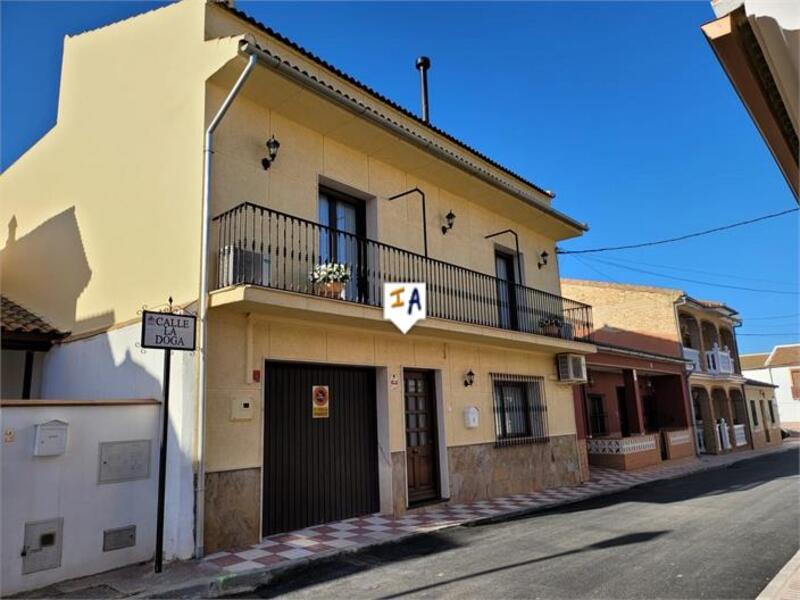 Townhouse for sale in Fuente Piedra, Málaga