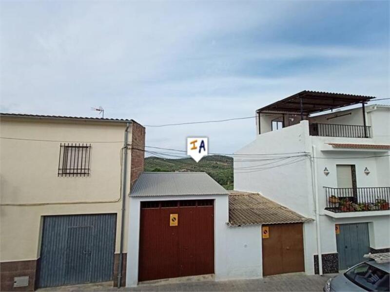 5 bedroom Townhouse for sale
