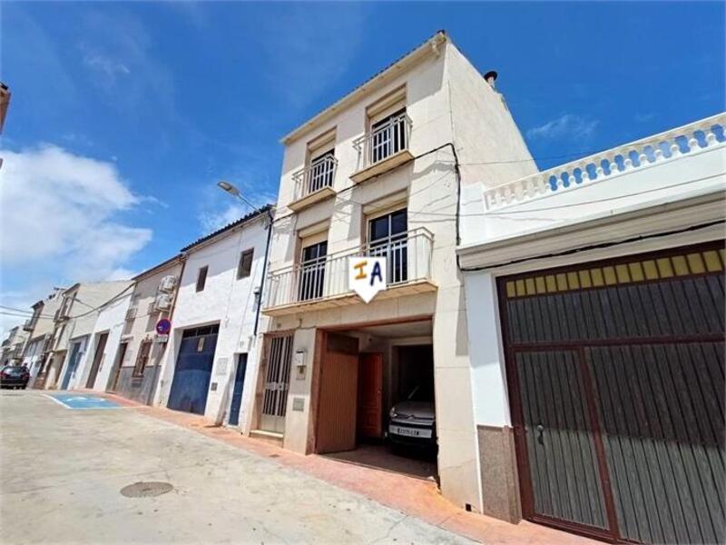 Maison de Ville à vendre dans Rute, Córdoba
