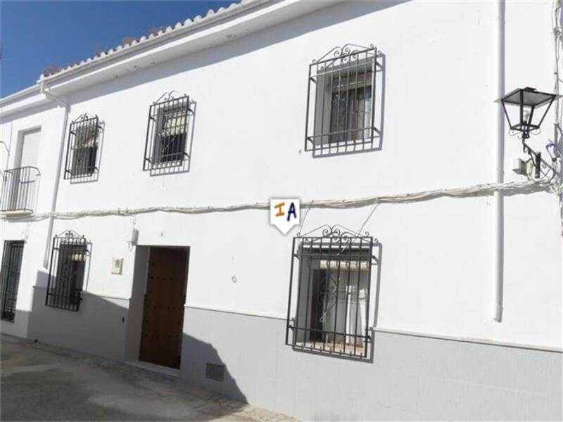 Townhouse for sale in Priego de Cordoba, Córdoba