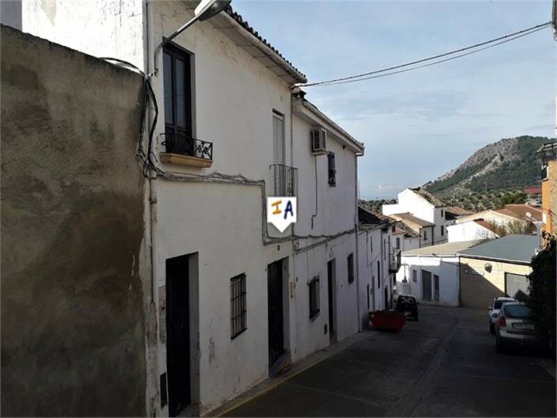 Gezinswoning Te koop in Alcaudete, Jaén