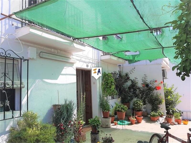 4 Schlafzimmer Stadthaus zu verkaufen
