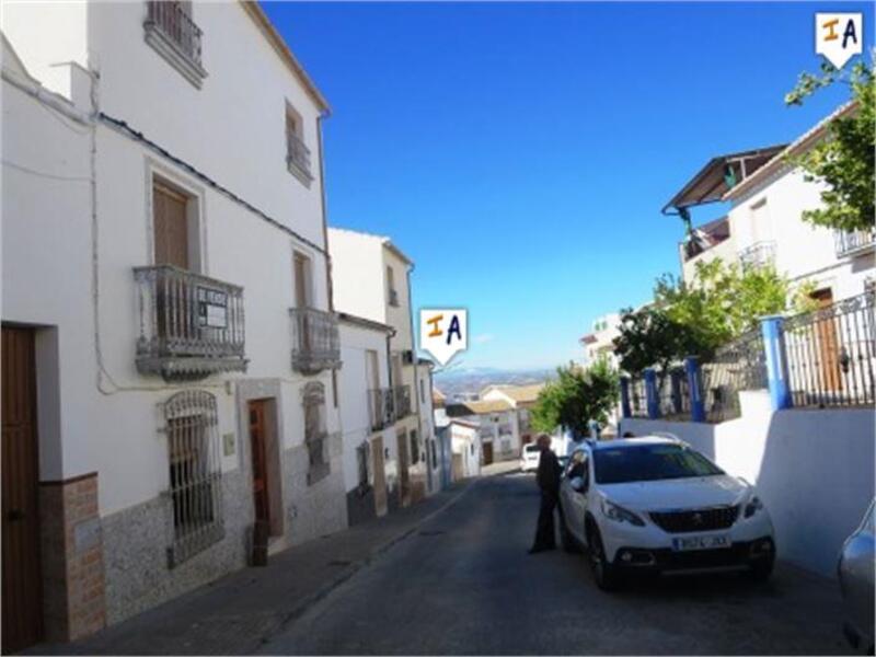 Townhouse for sale in Rute, Córdoba