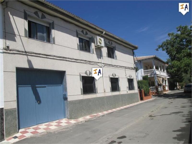 Townhouse for sale in Charilla, Jaén