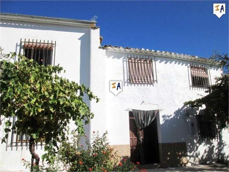 Country House for sale in Fuente Tojar, Córdoba