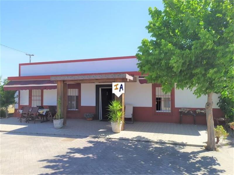 Landsted til salg i La Guijarrosa, Córdoba