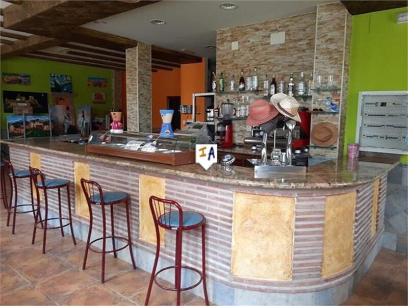 3 Cuarto Local Comercial en venta