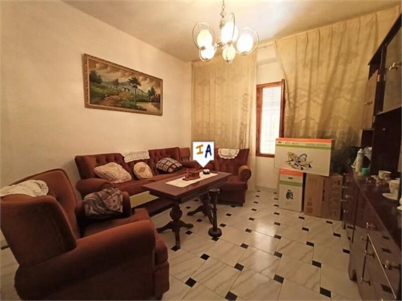 6 спальная комната городская тюрьма продается