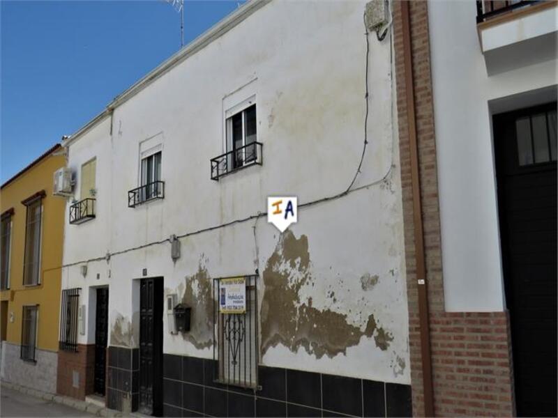 Townhouse for sale in Santiago de Calatrava, Jaén