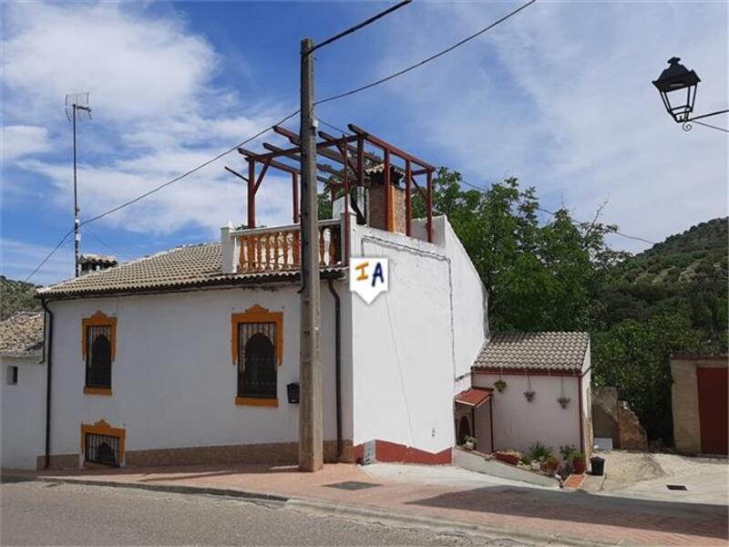 Byhus til salg i Almedinilla, Córdoba