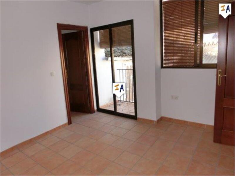 3 bedroom Townhouse for sale