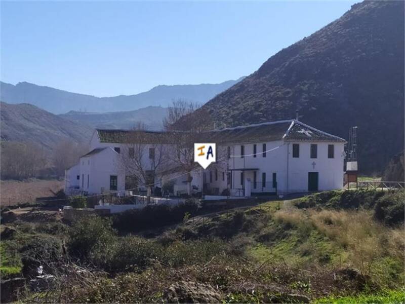 Landsted til salg i Antequera, Málaga
