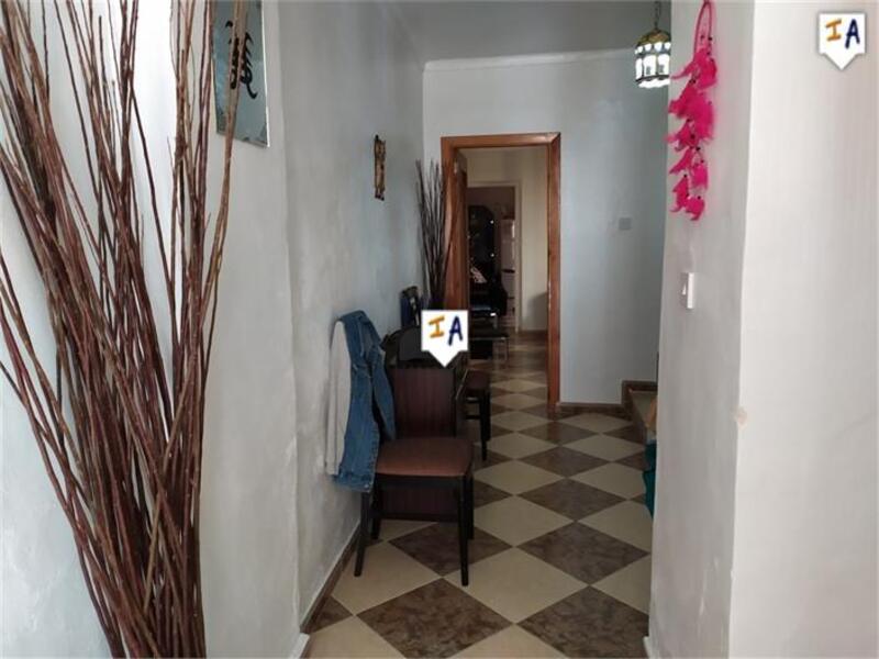 2 bedroom Townhouse for sale