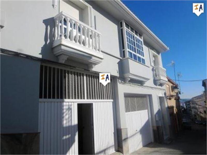 Townhouse for sale in Loja, Granada