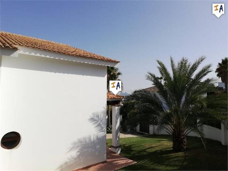 4 Cuarto Villa en venta