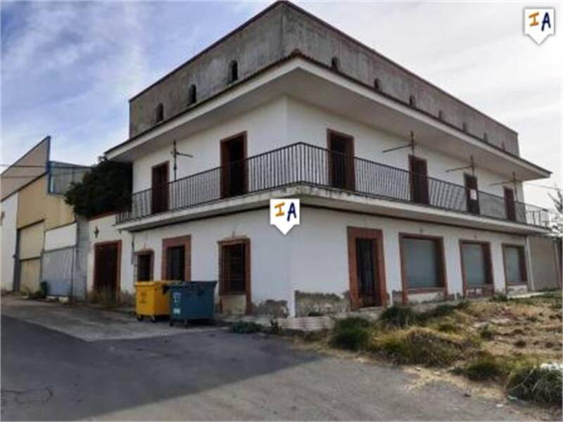Commercial Property for sale in Lucena, Córdoba