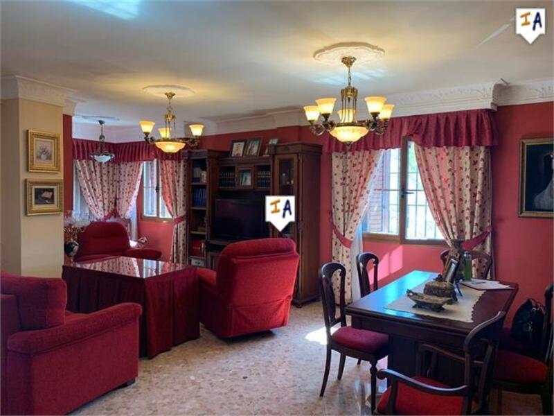6 slaapkamer Gezinswoning Te koop