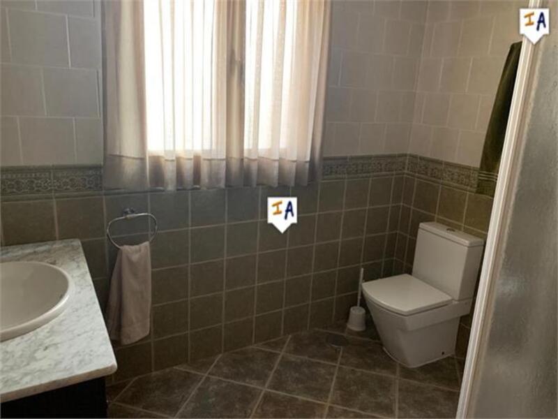 6 slaapkamer Gezinswoning Te koop