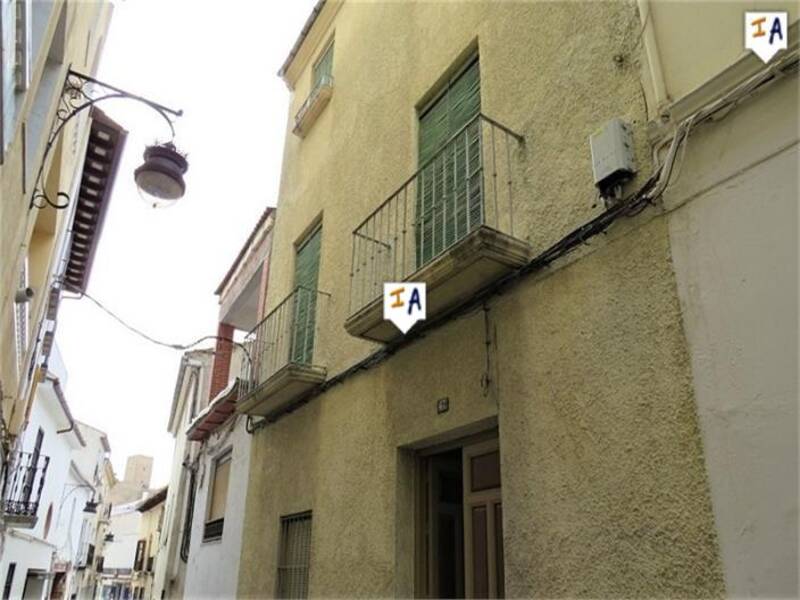 Townhouse for sale in Alcaudete, Jaén