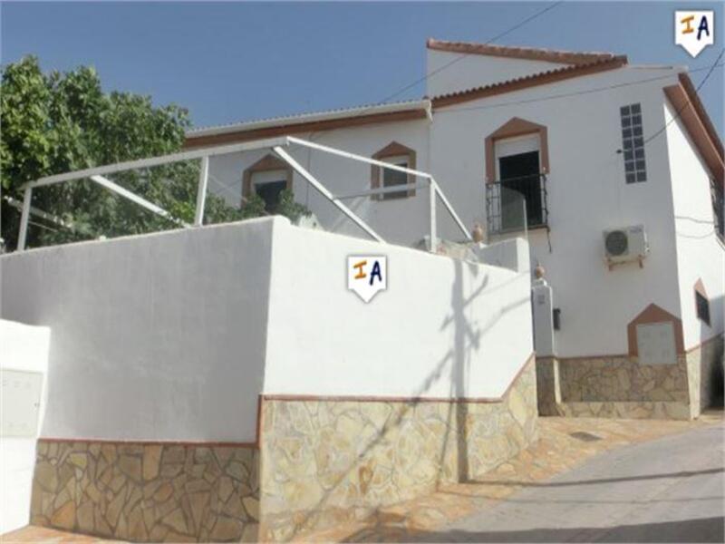 Townhouse for sale in Tozar, Granada