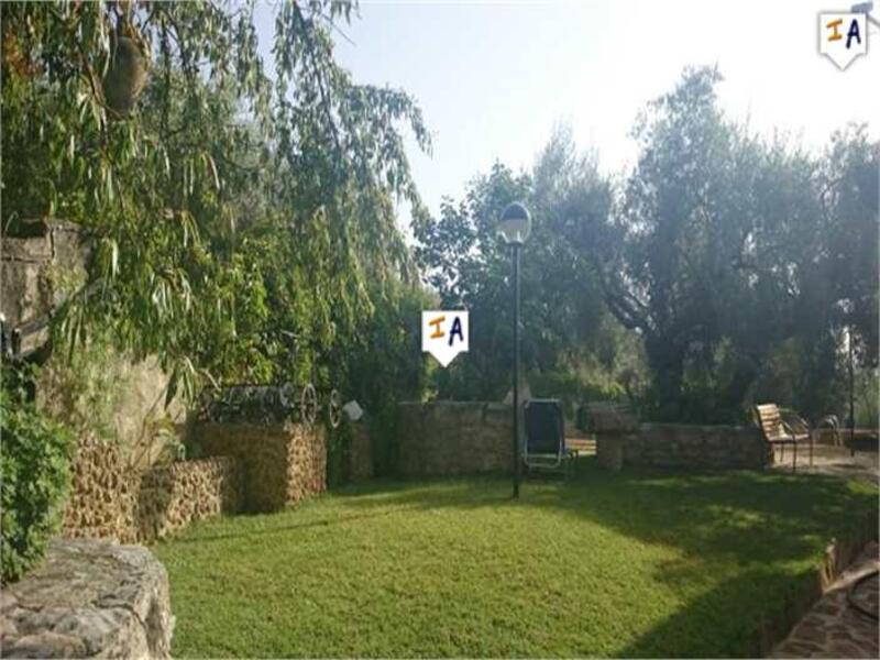 5 bedroom Country House for sale