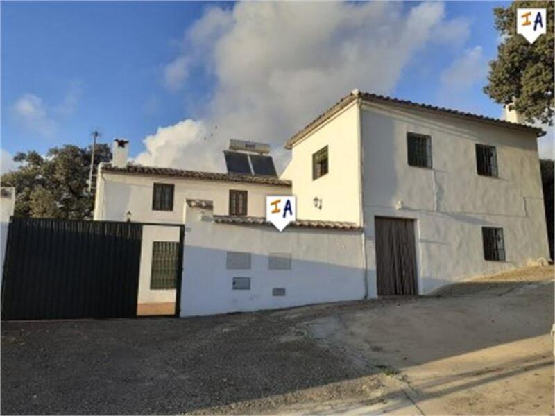 Country House for sale in Iznajar, Córdoba