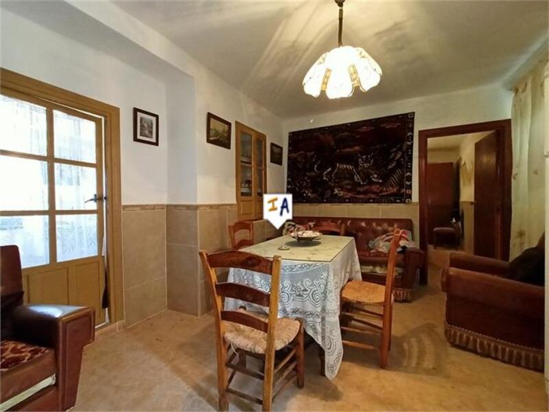 3 bedroom Townhouse for sale