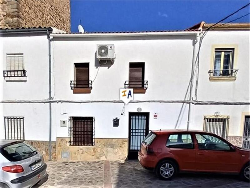 Gezinswoning Te koop in Martos, Jaén