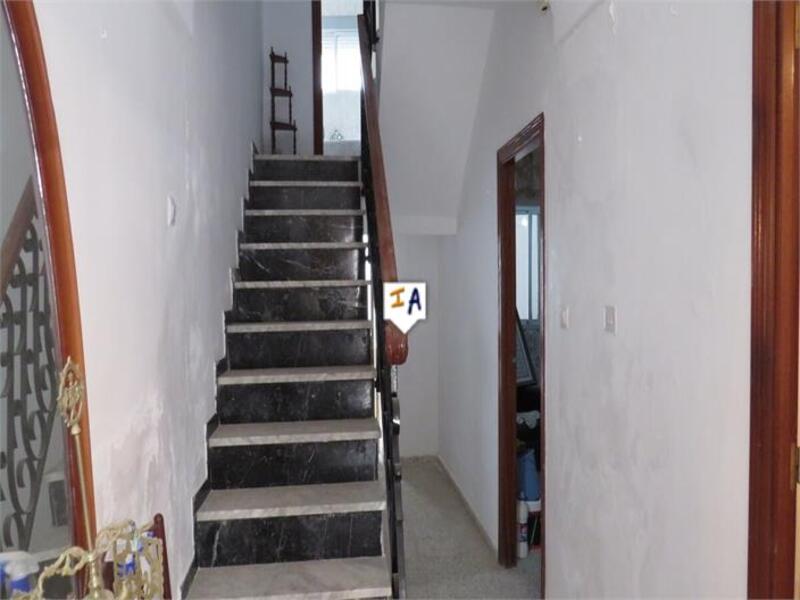 2 bedroom Townhouse for sale