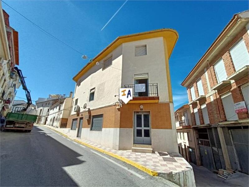 Lejlighed til salg i Castillo de Locubin, Jaén