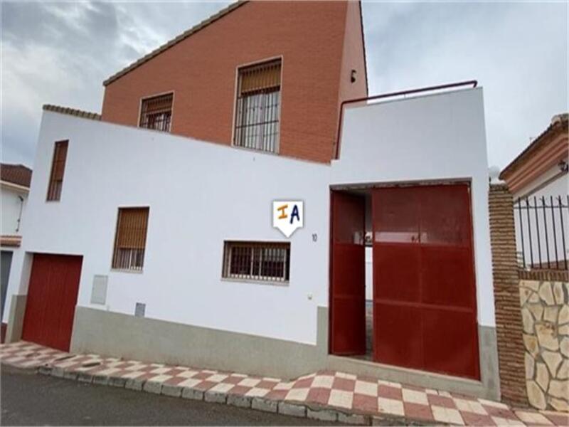 Townhouse for sale in Illora, Granada