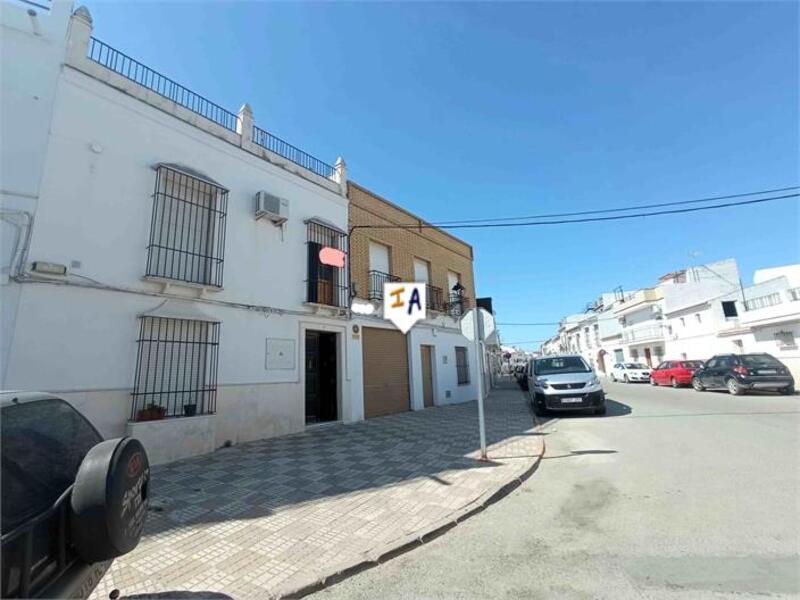 Townhouse for sale in El Rubio, Sevilla