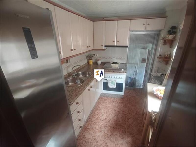 3 slaapkamer Gezinswoning Te koop