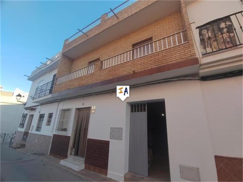 Townhouse for sale in Velez de Benaudalla, Granada
