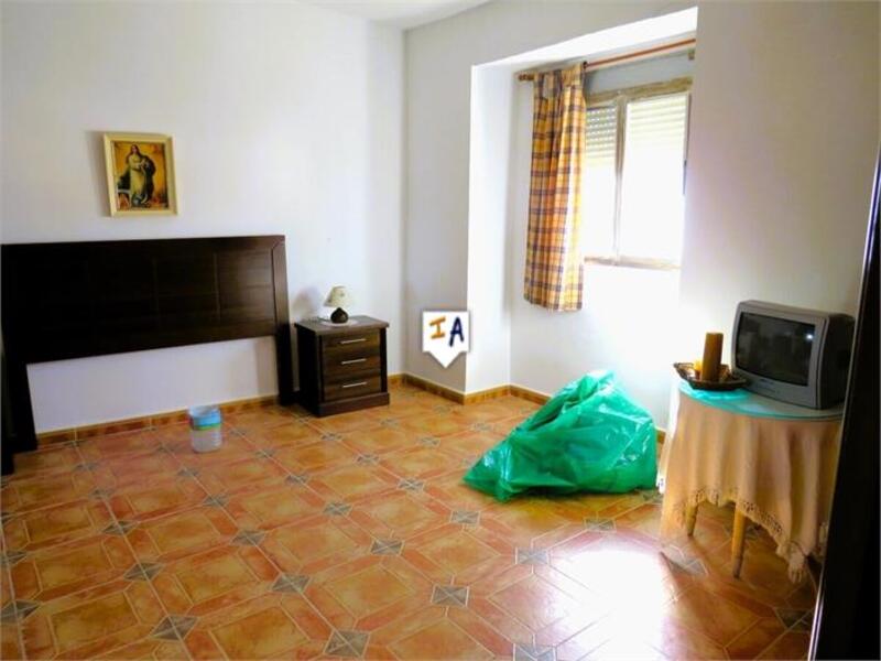 6 slaapkamer Gezinswoning Te koop