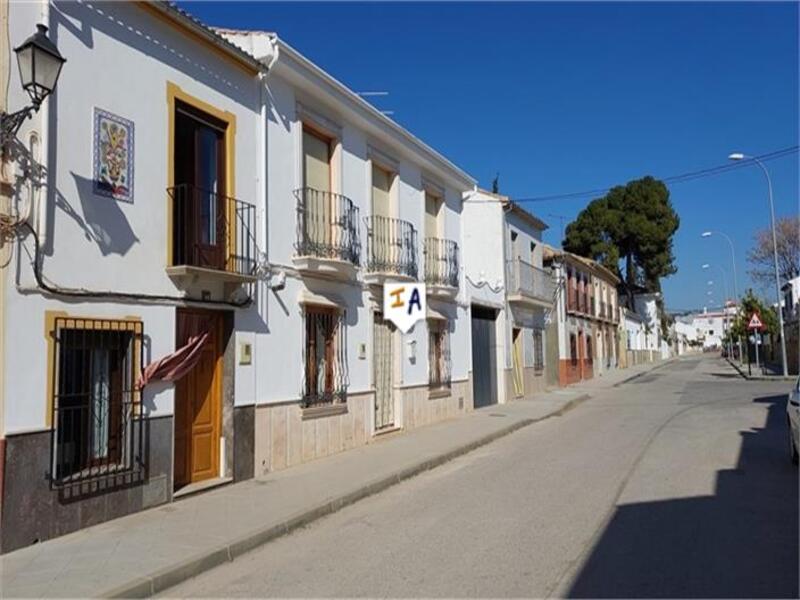 Townhouse for sale in Priego de Cordoba, Córdoba