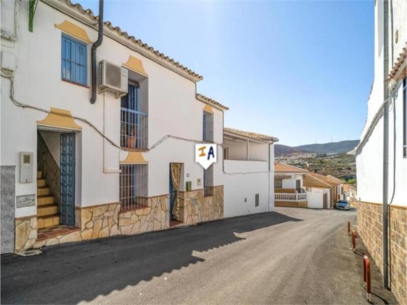 Townhouse for sale in Villanueva de Algaidas, Málaga