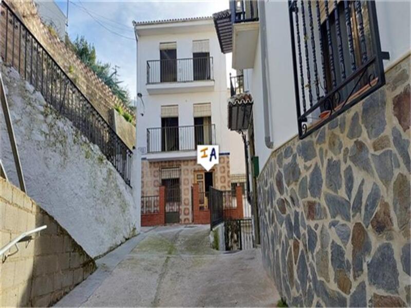 Stadthaus zu verkaufen in Algarinejo, Granada